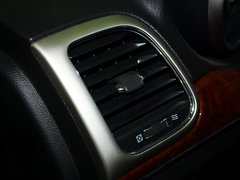 2013款 3.6L 自动 舒享导航版 5座