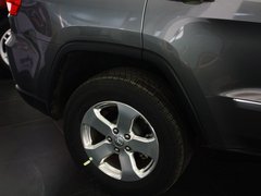 2013款 3.6L 自动 舒享导航版 5座