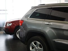 2013款 3.6L 自动 舒享导航版 5座