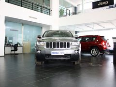 2013款 3.6L 自动 舒享导航版 5座