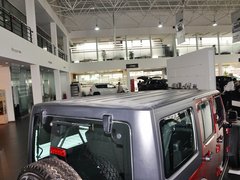 2013款 3.6L 罗宾汉四门版 4座