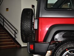 2013款 3.6L 罗宾汉四门版 4座