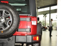 2013款 3.6L 罗宾汉四门版 4座