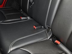 2013款 3.6L 罗宾汉四门版 4座