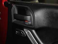2013款 3.6L 罗宾汉四门版 4座