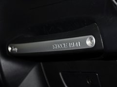 2013款 3.6L 罗宾汉四门版 4座