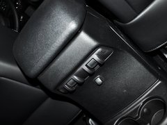 2013款 3.6L 罗宾汉四门版 4座