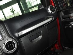 2013款 3.6L 罗宾汉四门版 4座