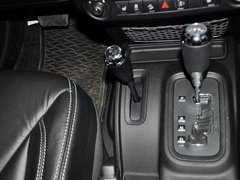 2013款 3.6L 罗宾汉四门版 4座