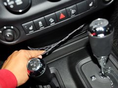 2013款 3.6L 罗宾汉四门版 4座