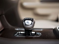 2013款 3.6L 自动 尊享版