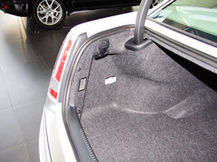 2013款 3.6L 自动 尊崇版