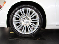2013款 3.6L 自动 尊崇版