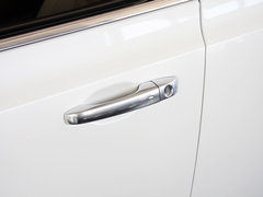 2013款 3.6L 自动 尊崇版