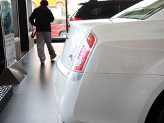 2013款 3.6L 自动 尊崇版