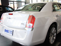2013款 3.6L 自动 尊崇版