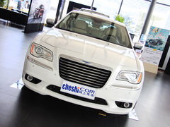 2013款 3.6L 自动 尊崇版
