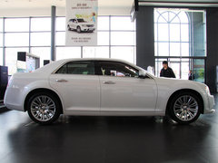 2013款 3.6L 自动 尊崇版