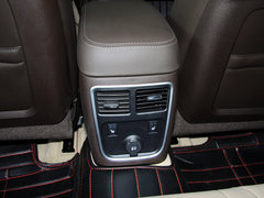 2013款 3.6L 自动 尊崇版