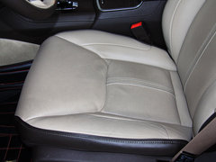 2013款 3.6L 自动 尊崇版