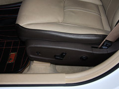 2013款 3.6L 自动 尊崇版