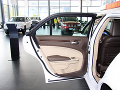 2013款 3.6L 自动 尊崇版