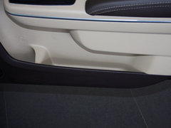 2013款 3.6L 自动 尊崇版
