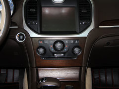 2013款 3.6L 自动 尊崇版