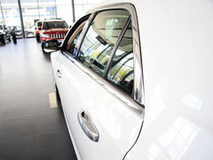 2013款 3.6L 自动 尊崇版