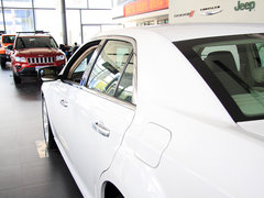 2013款 3.6L 自动 尊崇版