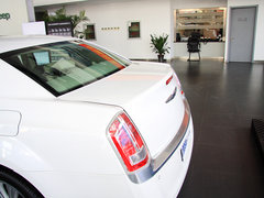 2013款 3.6L 自动 尊崇版