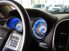 2013款 3.6L 自动 尊崇版