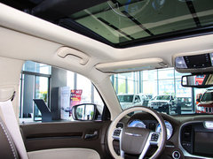 2013款 3.6L 自动 尊崇版