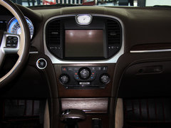 2013款 3.6L 自动 尊崇版