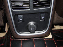 2013款 3.6L 自动 尊崇版