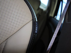 2013款 3.6L 自动 尊崇版
