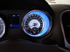 2013款 3.6L 自动 尊崇版