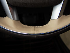 2013款 3.6L 自动 尊崇版