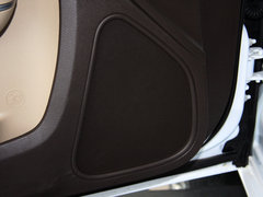 2013款 3.6L 自动 尊崇版