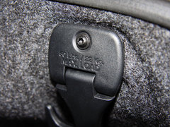 2013款 3.6L 自动 尊崇版