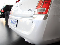 2013款 3.6L 自动 尊崇版