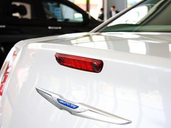 2013款 3.6L 自动 尊崇版