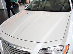 2013款 3.6L 自动 尊崇版