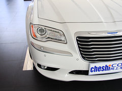 2013款 3.6L 自动 尊崇版