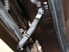 2013款 1.8T 手动 两驱智尊版 5座