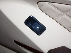 2013款 1.8T 手动 两驱智尊版 5座
