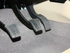 2013款 1.8T 手动 两驱智尊版 5座