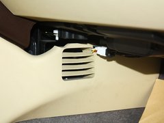 2013款 1.8T 手动 两驱智尊版 5座