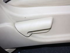 2013款 1.8T 手动 两驱智尊版 5座