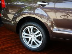 2013款 1.8T 手动 两驱智尊版 5座